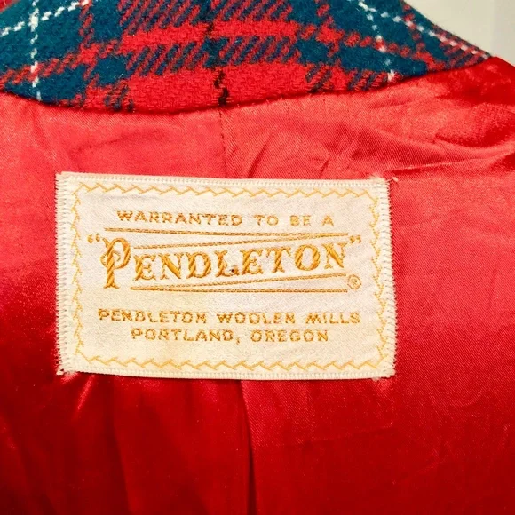 Pendleton Wool Red Plaid Coat Vtg. 50's - Small Perfect for Fall & the Holidays - Picture 2 of 15